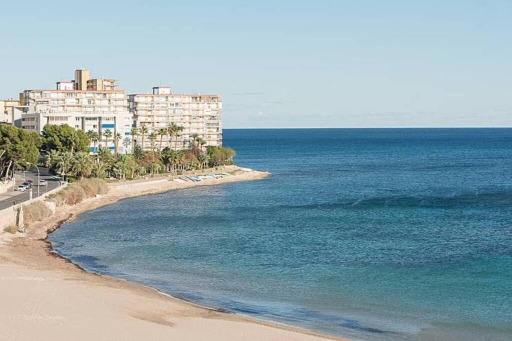 Tahití apartamento primera línea de PLaya Muchavista, Wifi, parking El Campello Exterior foto